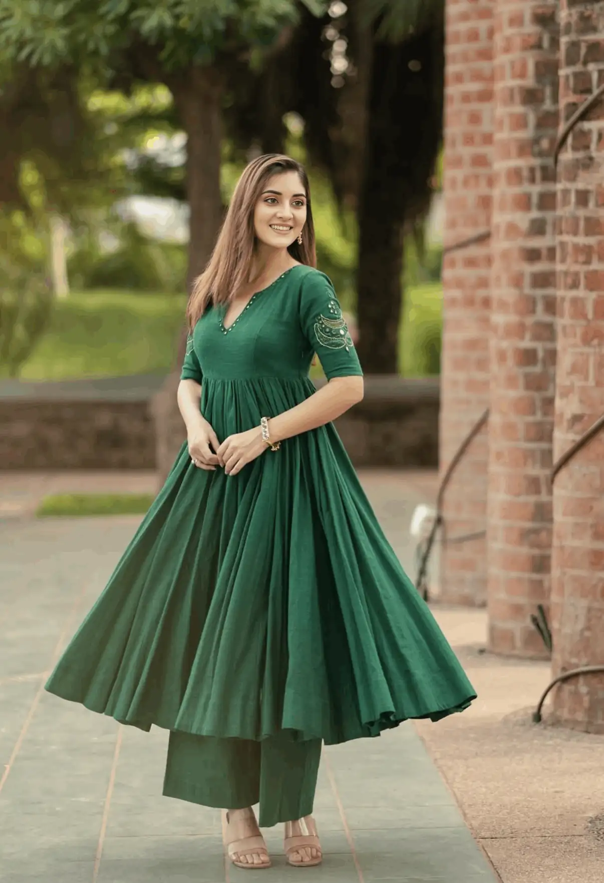 Sheesh-chandramallika anarkali (set of 3)