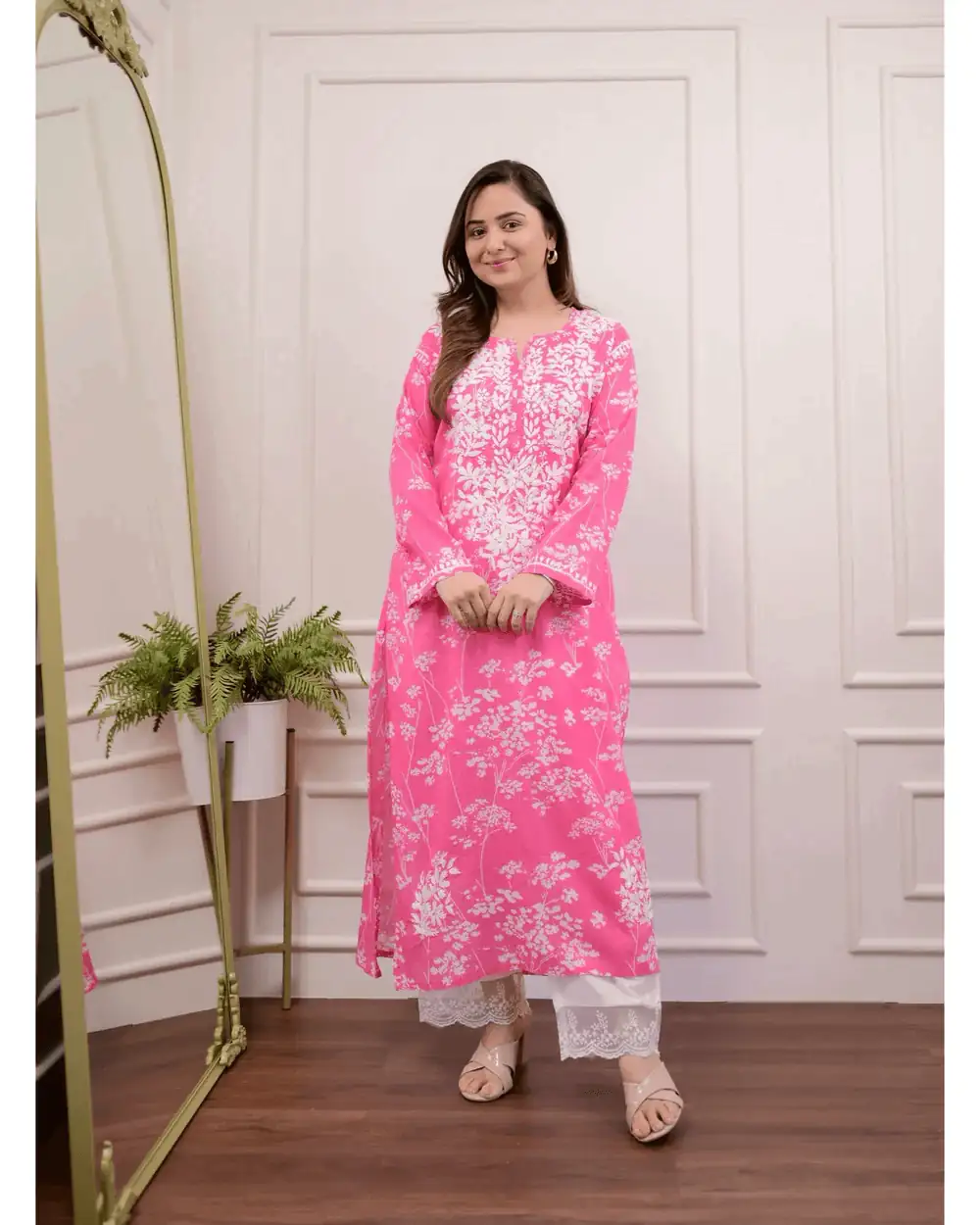 Beautiful pure mul cotton chikankari kurti-pant set - Eraya Main image