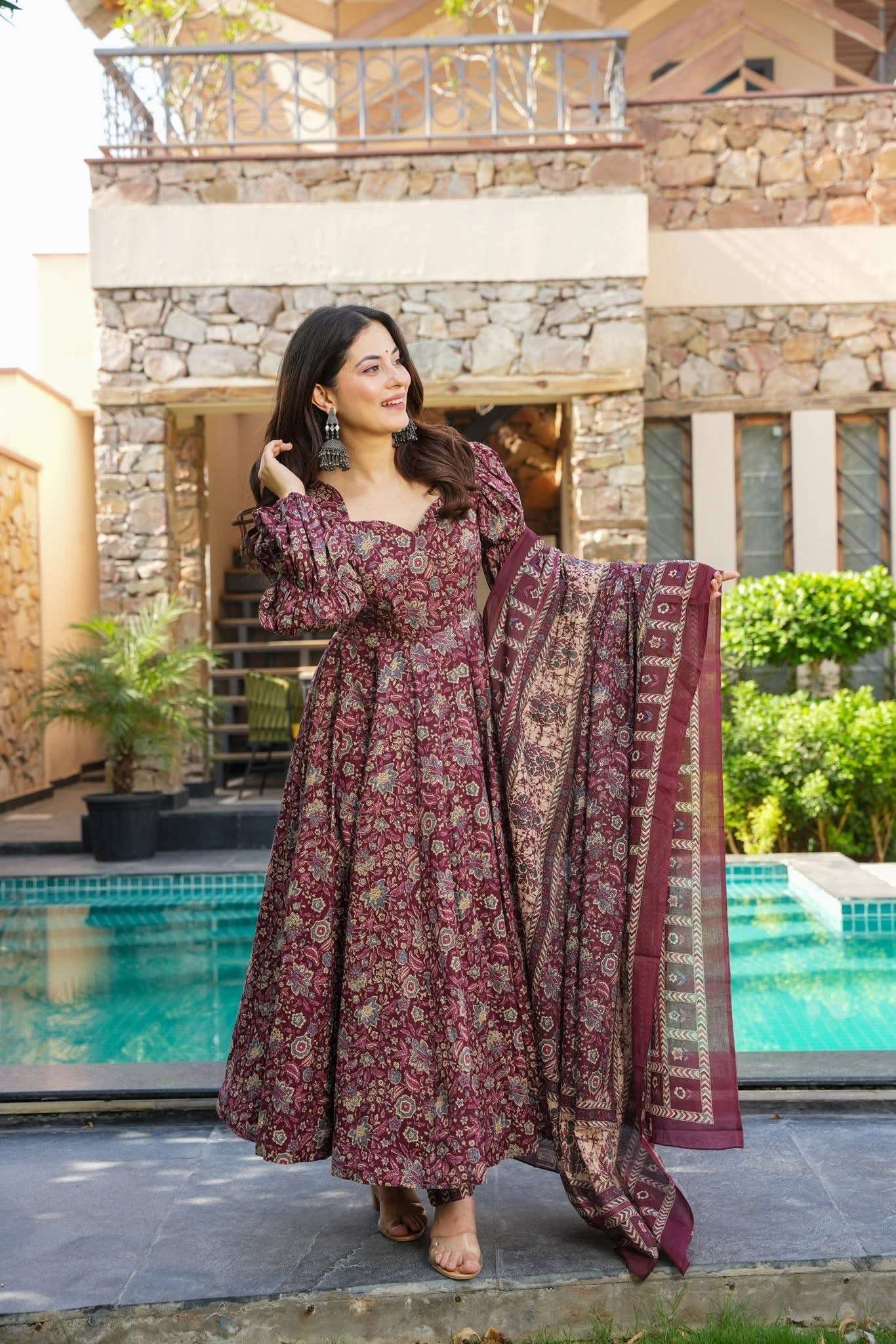 Vaidehi cotton anarkali suit (set of 3) Main image