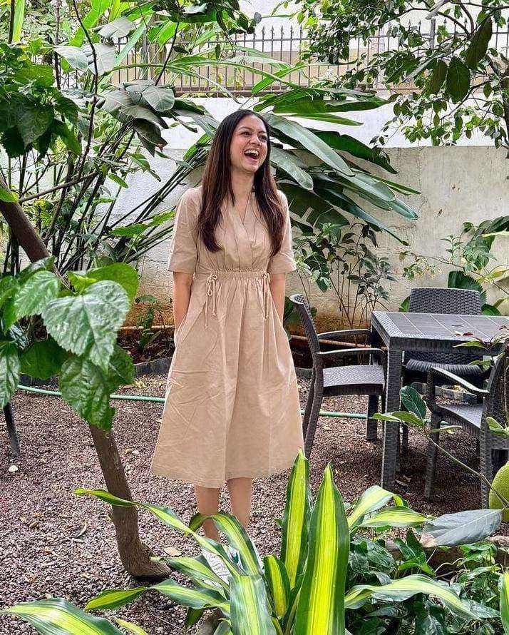 Beautiful summer cotton-slub fabric midi-dress Secondary image