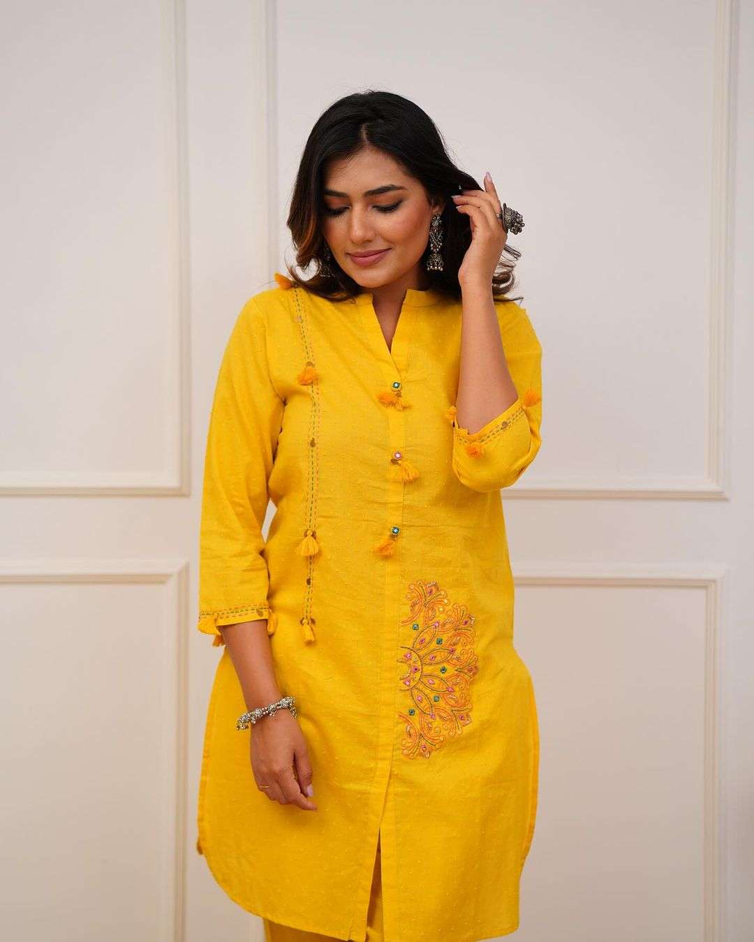 Beautiful dobby cotton co-ord set with tussle design Eraya