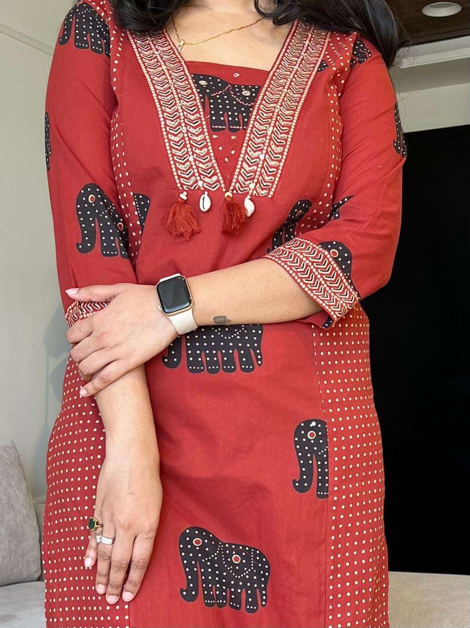 The jaipuri style: yoke detailed cotton three piece set