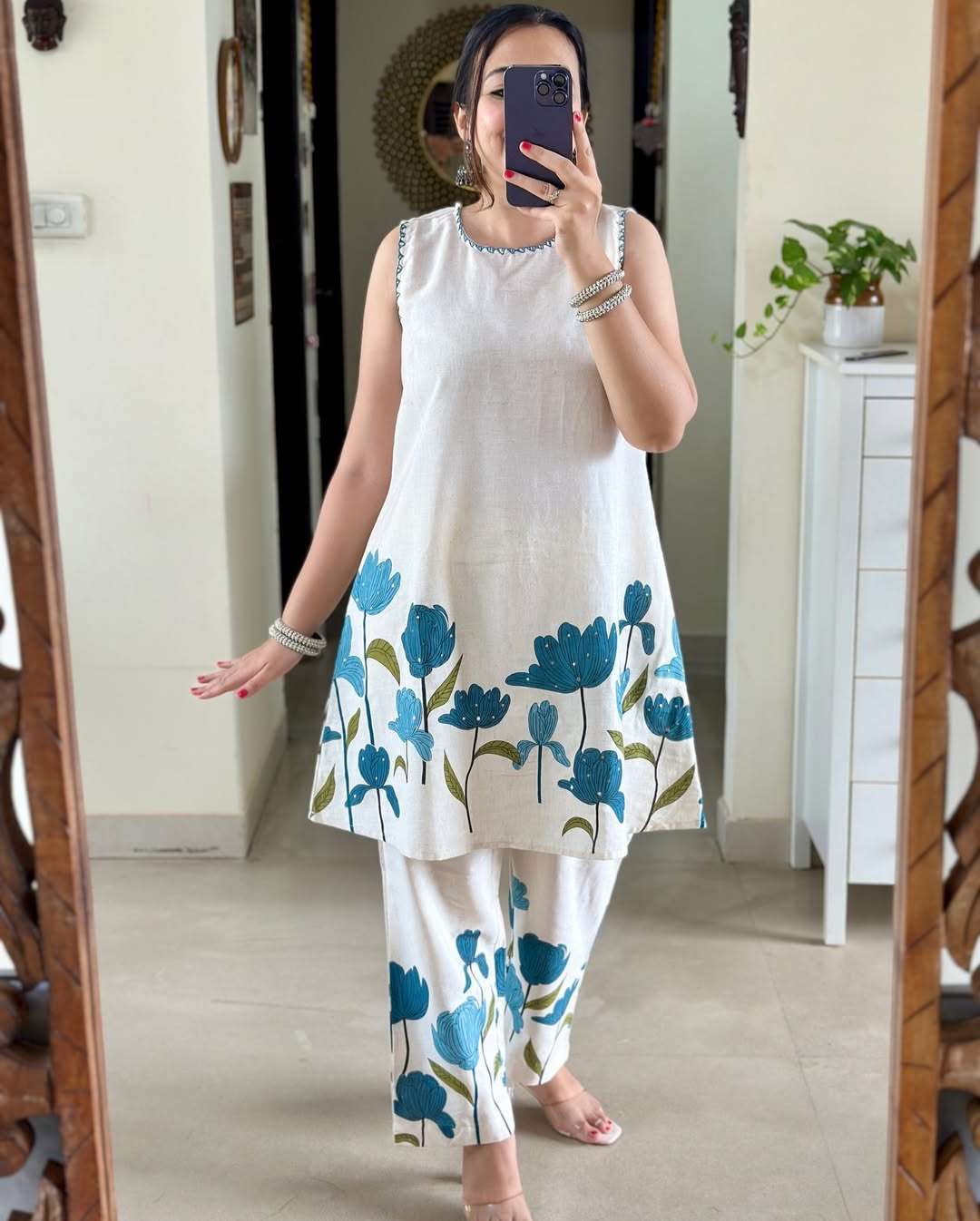 Cotton flex floral printed sleeveless co-ord set Secondary image