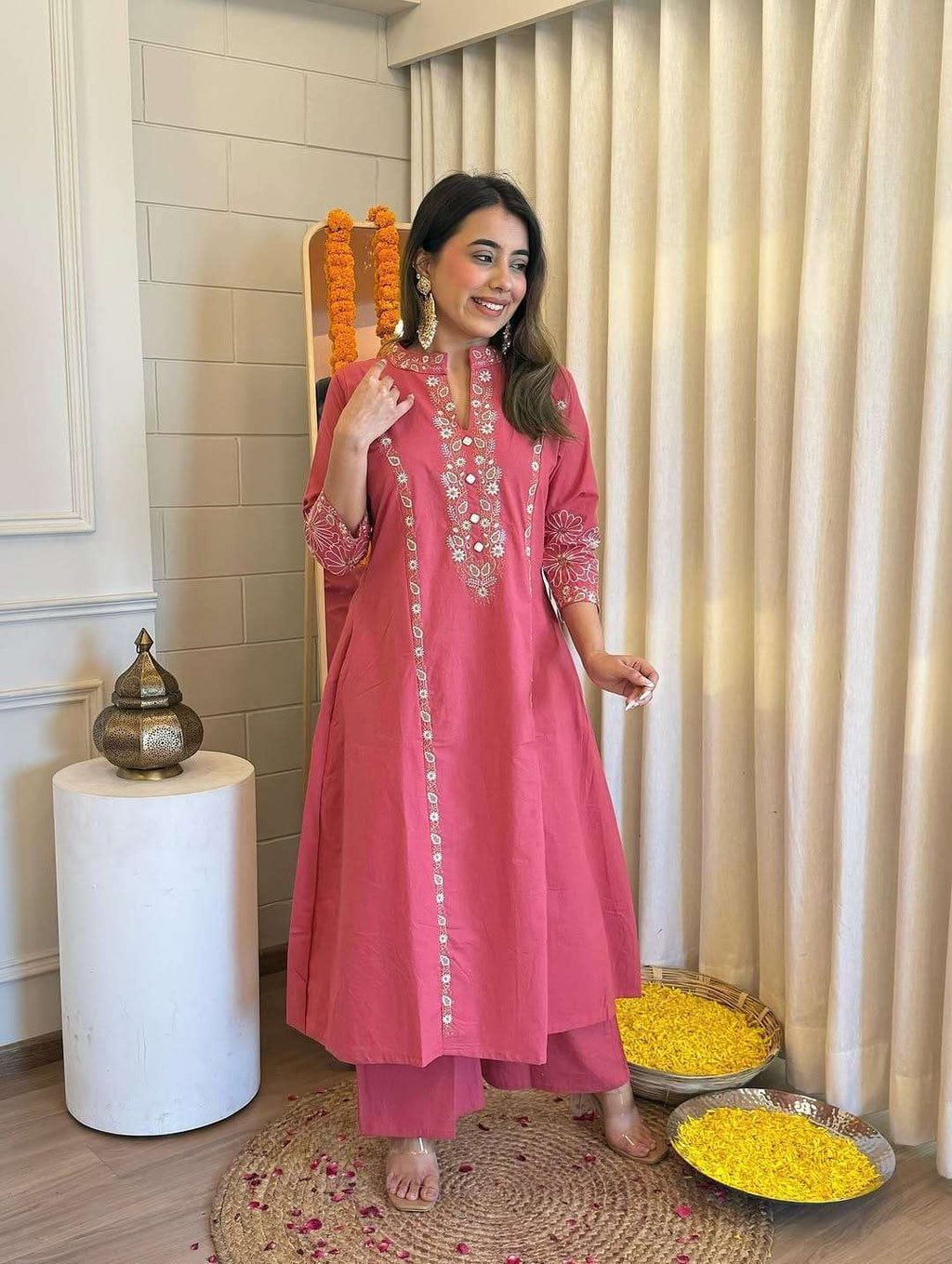 Embroidered pure cotton kurti pant set (set of 2)