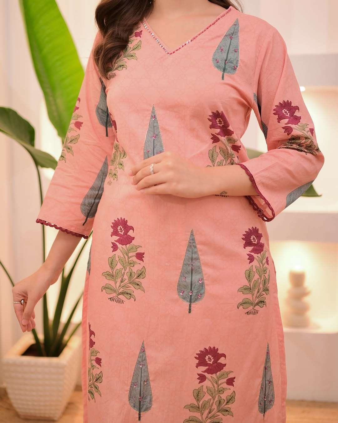 Finest Floral print Kurta (set of 3)