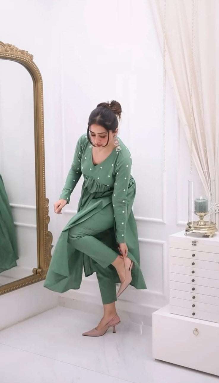 Floral Embroidered Pure Cotton Kurta set Eraya