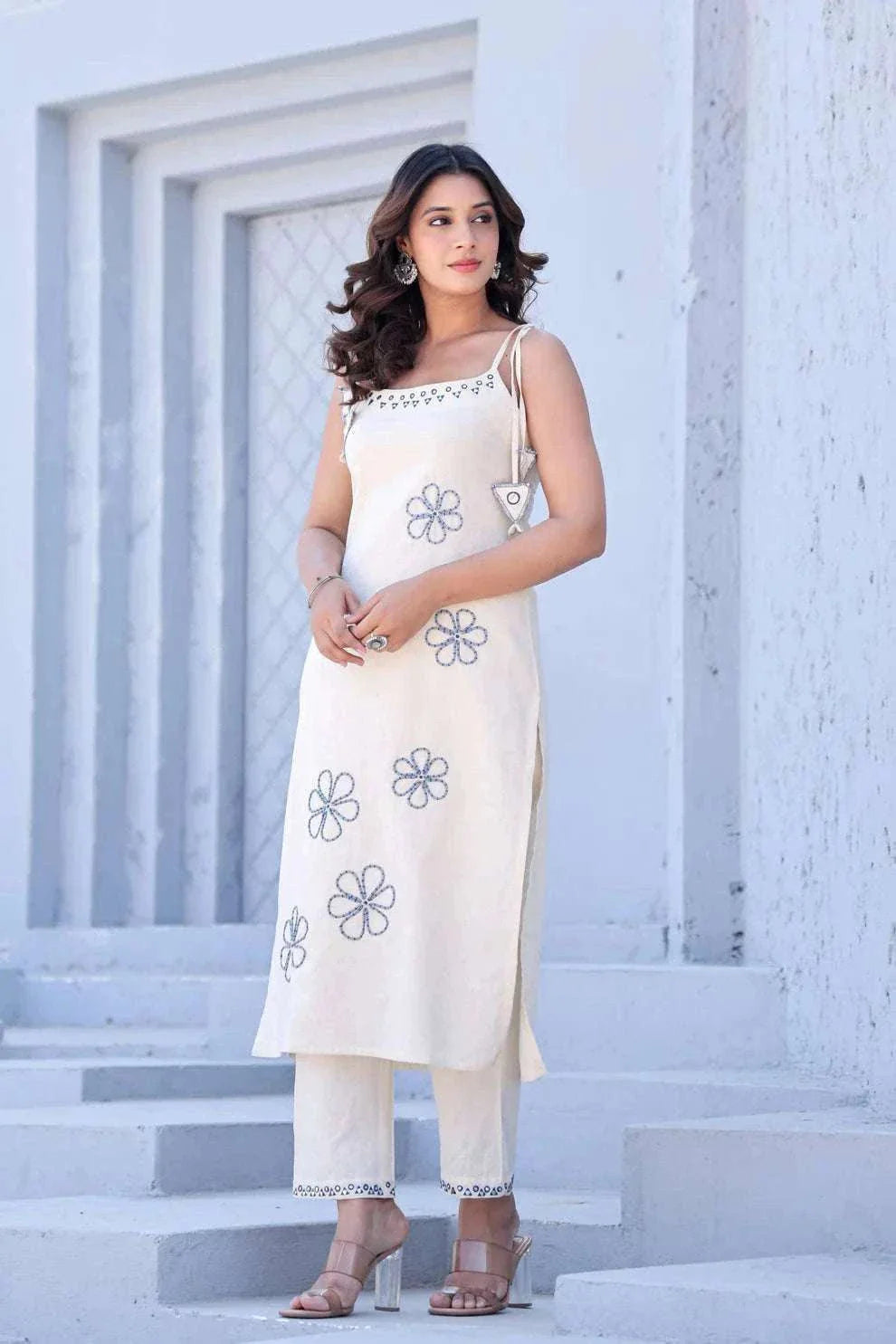 Brezzy floral work cotton cut-sleeves kurti (set of 2) Eraya