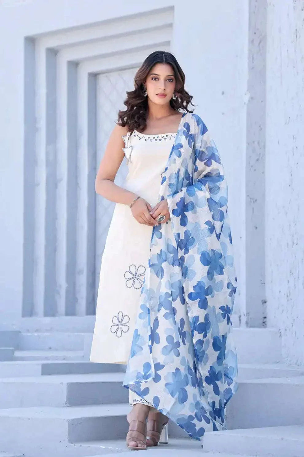 Brezzy floral work cotton cut-sleeves kurti (set of 2)